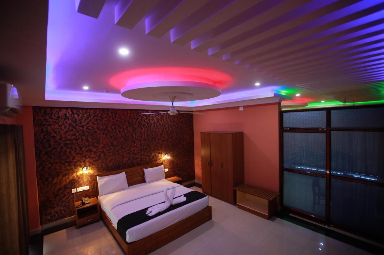 Tranquil Greens Ramakkalmedu Exterior foto